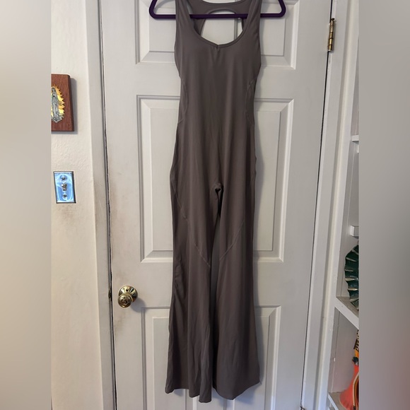Amelia activewear jumpsuit size m - Picture 4 of 9